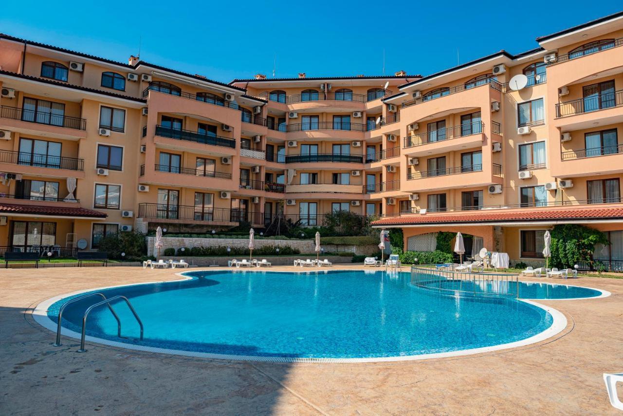 Menada Sky Dreams Apartments Sveti Vlas Exterior foto